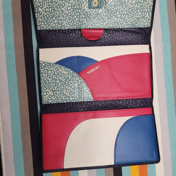 Radley London Passport wallet - Picture 10 of 15
